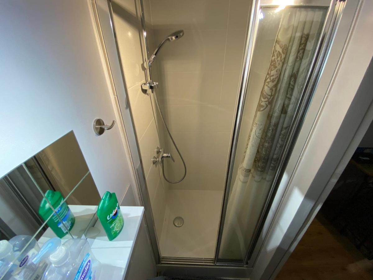 Sympathique Logement En Rez-De-Chausse, De 21M 2 Beauvais Luaran gambar