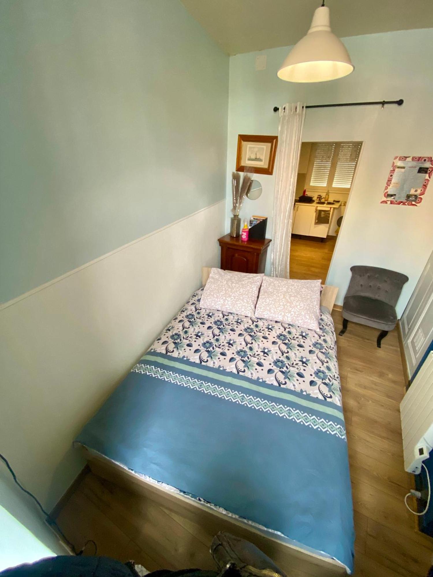 Sympathique Logement En Rez-De-Chausse, De 21M 2 Beauvais Luaran gambar